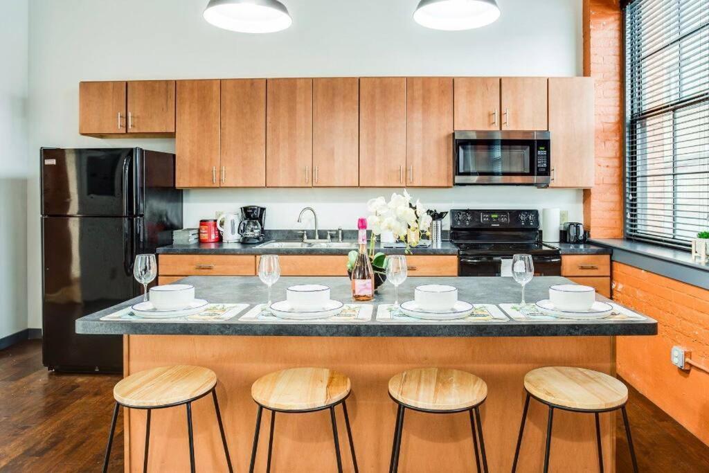 Centric Ny Style Loft W/King Bed Apartment Rochester Ngoại thất bức ảnh